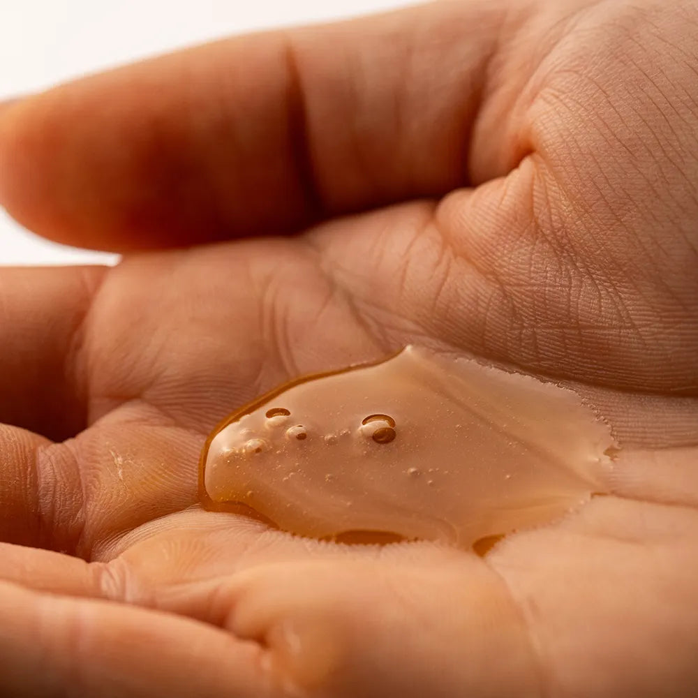 manuka honey in a hand